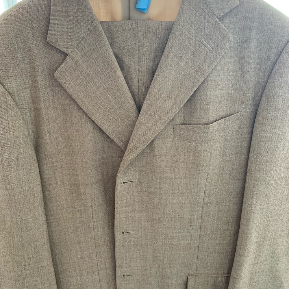 Pal Zileri 42R suit.  Excellent condition